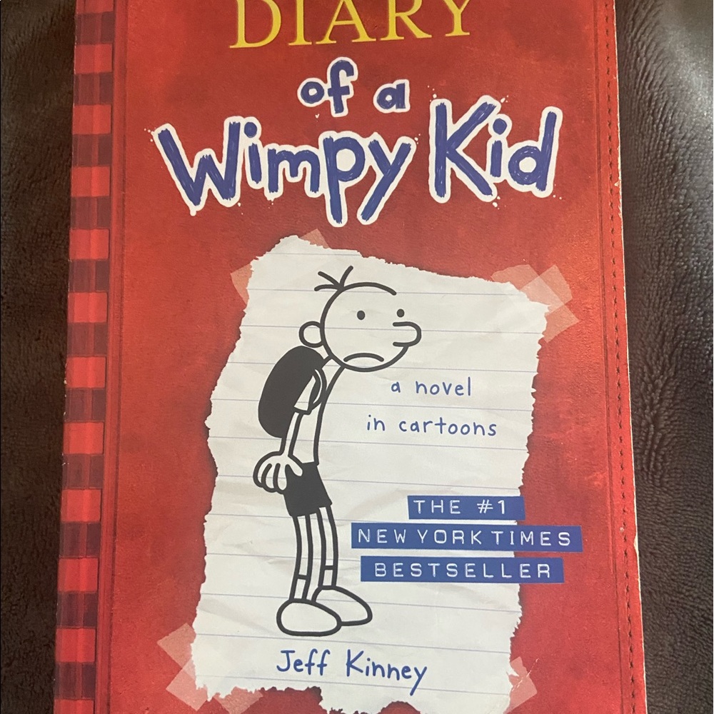 BRAND NEW DIARIES OF A WIMPY KID BOOK #1 2007 (KENNY)